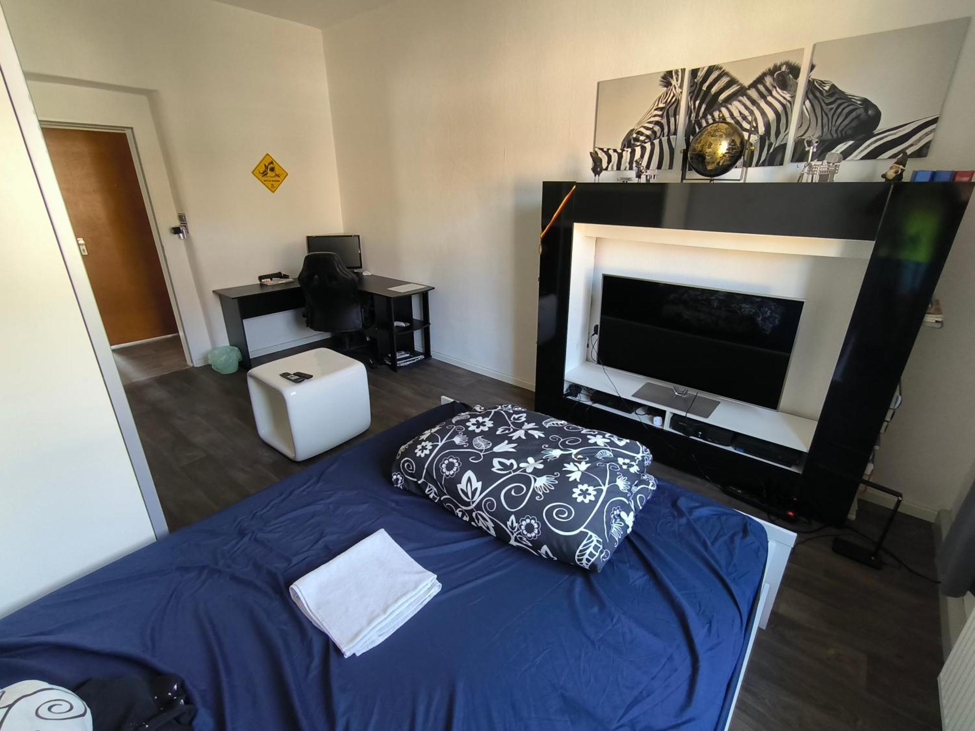 Nearwoehrderseaandstation Hotel Nuremberg ภายนอก รูปภาพ
